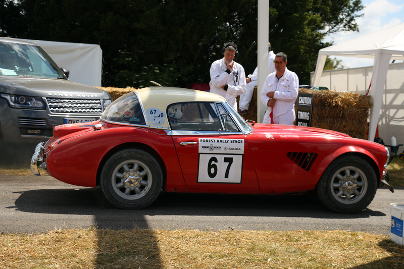 Illustration for article titled Tons Of Classic Rally Cars? Tons Of Classic Rally Cars!